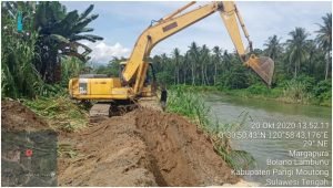 Dinas PUPRP Normalisasi Sungai Cabang Tiga Bolano Lambunu