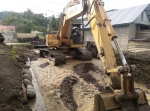 DPUPRP Parimo Normalisasi Sungai Pasca Banjir Desa Silabia