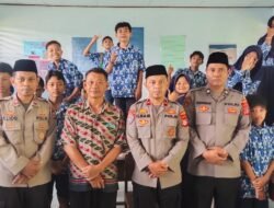 Cegah Paham Radikal, Tim Da’i Polri Satgas Madago Raya Gelar Binluh di SMP Negeri 6 Poso