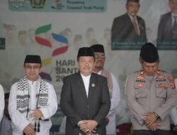 Wakil Bupati Abdul Sahid Bacakan Amanat Menteri Agama pada Peringatan Hari Santri Nasional 2025 di Ponpes Lisaanul Arab