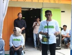 Bupati Parigi Moutong Tanam Durian Perdana dan Serahkan Bibit kepada Masyarakat di Taopa Utara