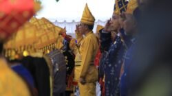 Momen Hangat di HUT Ke-62 Sulteng Anwar Hafid Ajak Seluruh Elemen Keroyokan Entaskan Kemiskinan