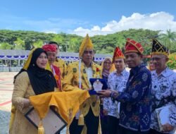 Bupati Parigi Moutong Pimpin Upacara Hardiknas 2026, Serahkan Penghargaan, Umumkan Pemenang Karnaval PAUD dan Launching SPMB