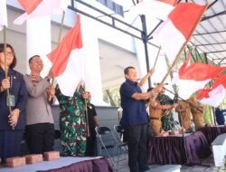 Semarak HUT ke-81 RI, Wakil Bupati H. Abdul Sahid Canangkan Gerakan Pembagian Bendera Merah Putih