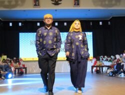 Fashion Show Batik Saga, Pemkab Parigi Moutong Hadirkan Kreativitas dan Kebanggaan Daerah