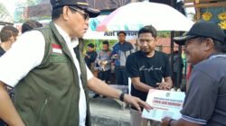 Pemkab Parigi Moutong Salurkan 360 Batang Pipa Air untuk Warga Terdampak Banjir di Toboli Barat