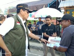 Pemkab Parigi Moutong Salurkan 360 Batang Pipa Air untuk Warga Terdampak Banjir di Toboli Barat